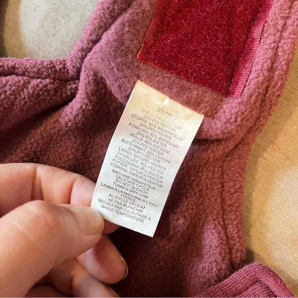 Telluride Clothing | Quilted Dog Blanket - Picture 8 of 11